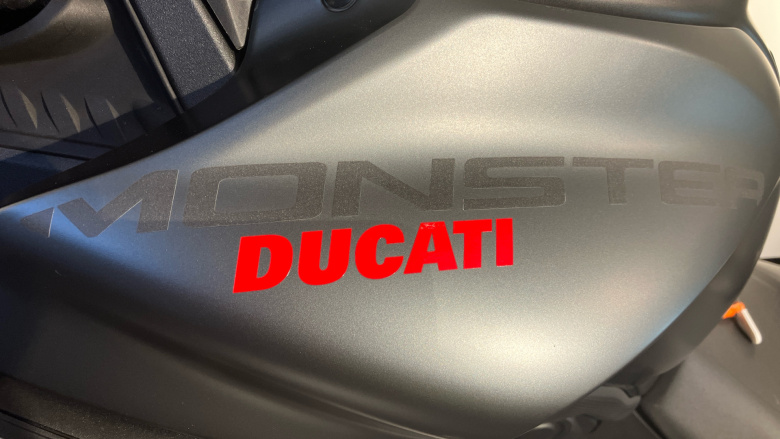 Ducati Monster Plus 937 Red (20MY)